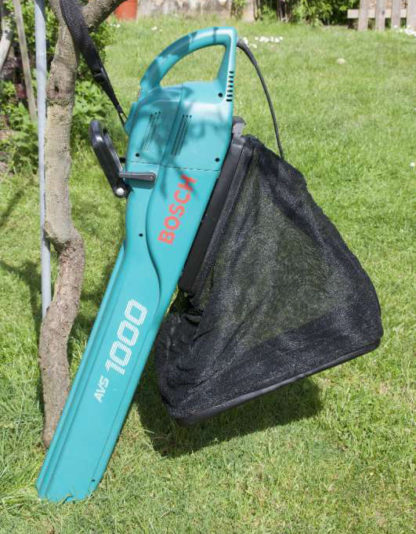 Electric Leaf Blower Vacuum for hire