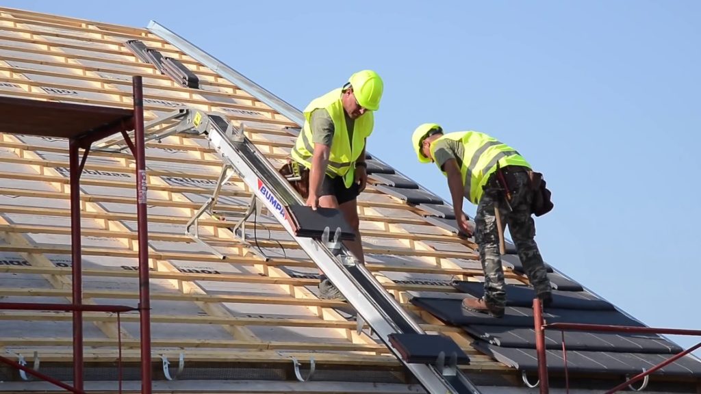 Bumpa Hoist (8m Electric) • Wellers Hire