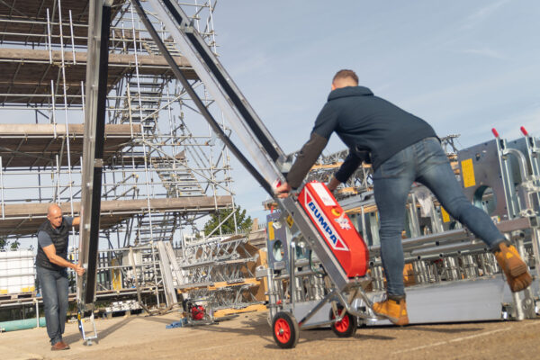 Bumpa Hoist In Action - 3 Bumpa Hoist (8m Electric)
