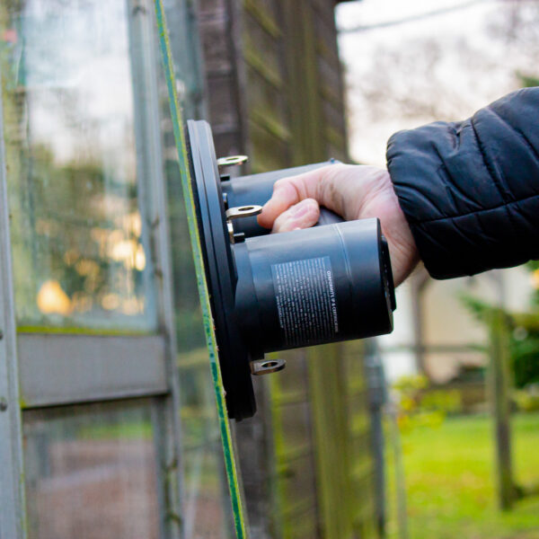 Grabo Pro Vacuum Lifter - In Action Glazing 4 Grabo Pro Vacuum Lifter - In Action Glazing 4