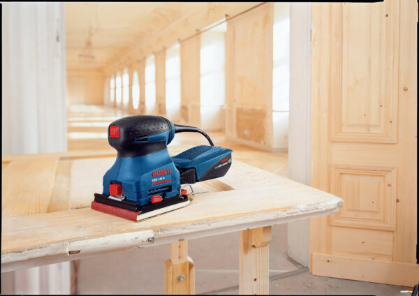 Palm Orbital Sander - In Action 1 Palm Sander