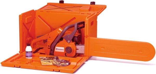 Petrol Chainsaw Powerbox - In Action Petrol Chainsaw Powerbox - In Action