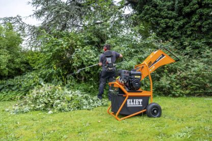 Petrol Chipper Shredder 40mm - In Action 5