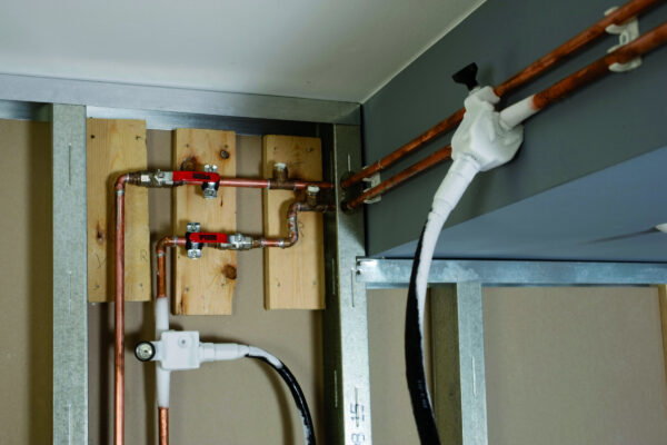 Pipe Freezing Kit - In Action 3 Pipe Freezing Kit - In Action 3
