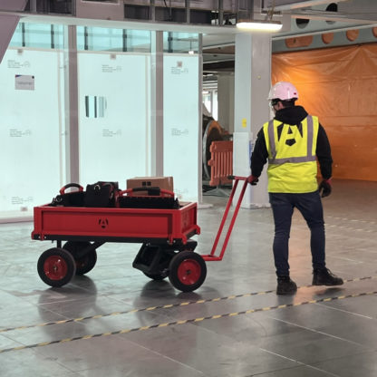 Turntable Trolley (SWL: 1000kg) - In Action 1